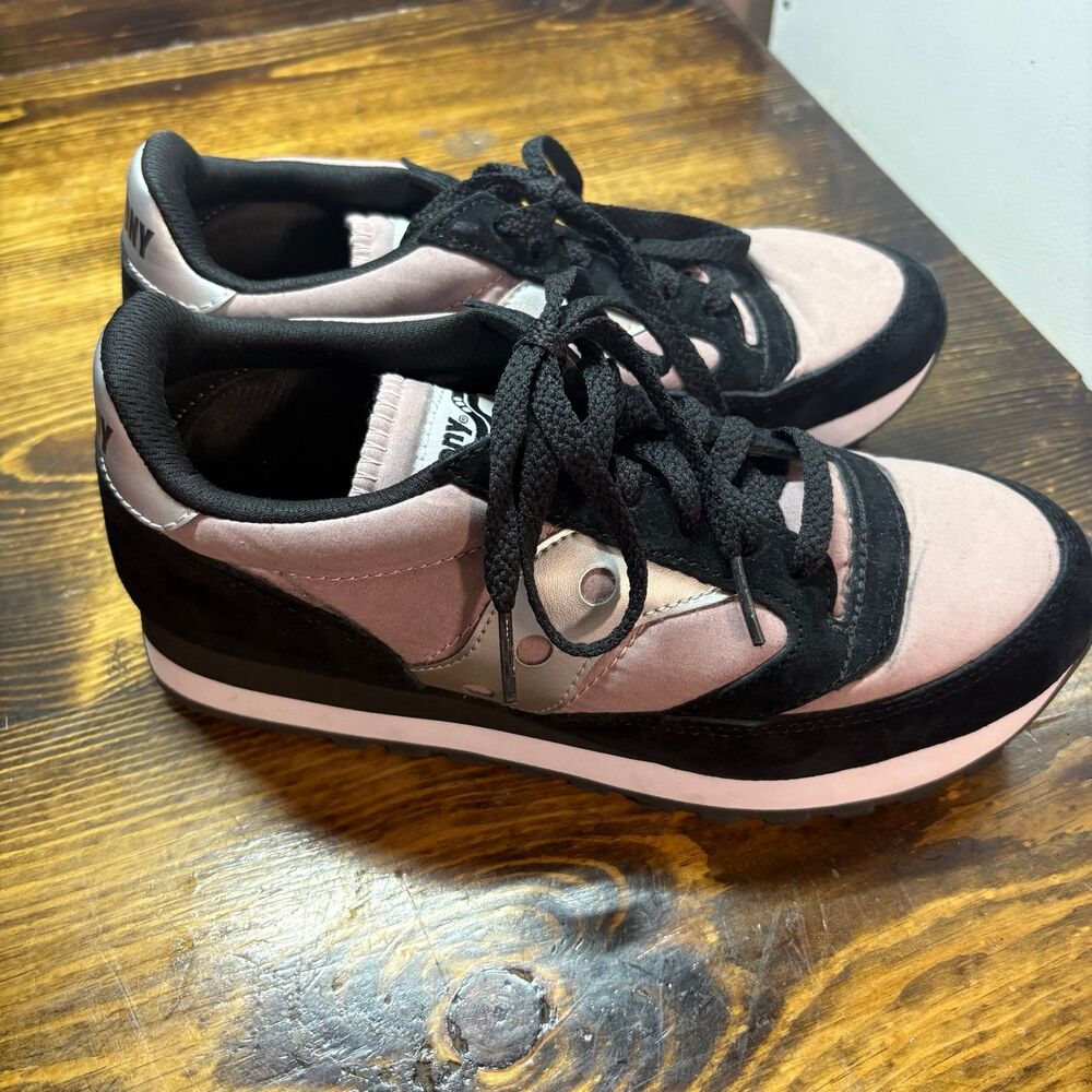 Saucony Pink And Black Sneakers Size 6